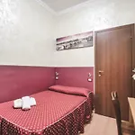 Pensión Vertex Homes 2*